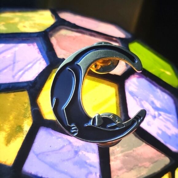 Black & Gold Cat Enamel Pin Mystical magical Spooky Cat Fashion pins Moon child - Picture 2 of 8